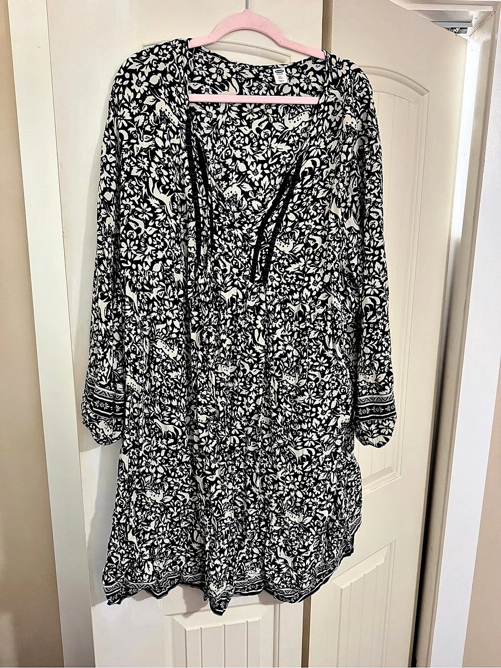 Old Navy Black Floral Deer Shift Dress Mini Black & White XXL